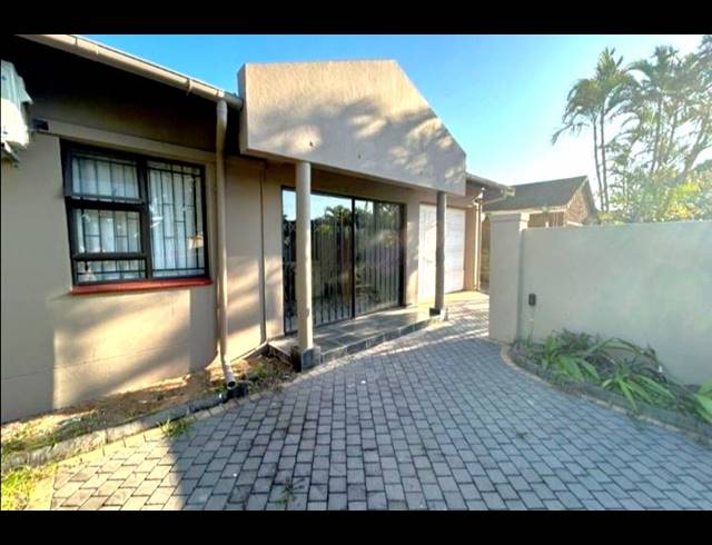 2 BEDROOM TOWNHOUSE FOR SALE IN MEER EN SEE